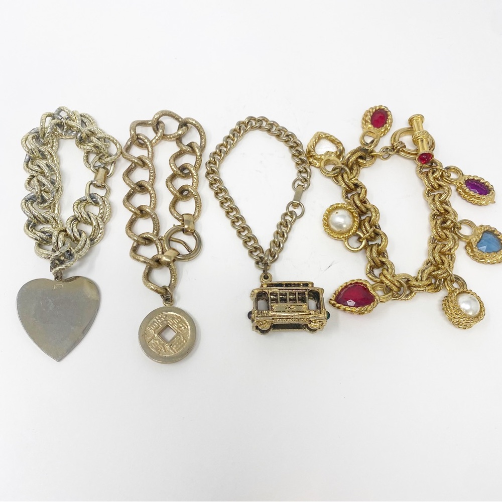 677 Vintage Trifari Gold Tone chain Bracelets jewelry set